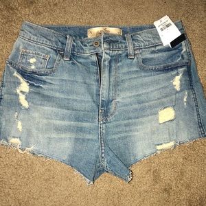 NWT Hollister jean shorts